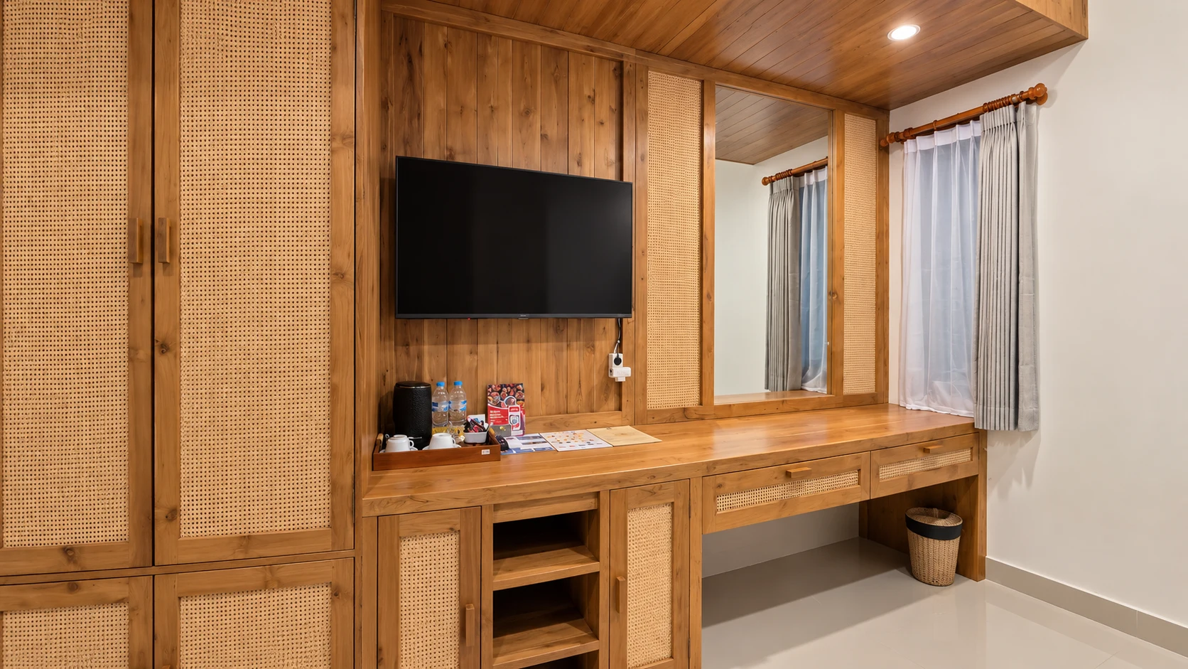Kusnadi Pool Suite view 2